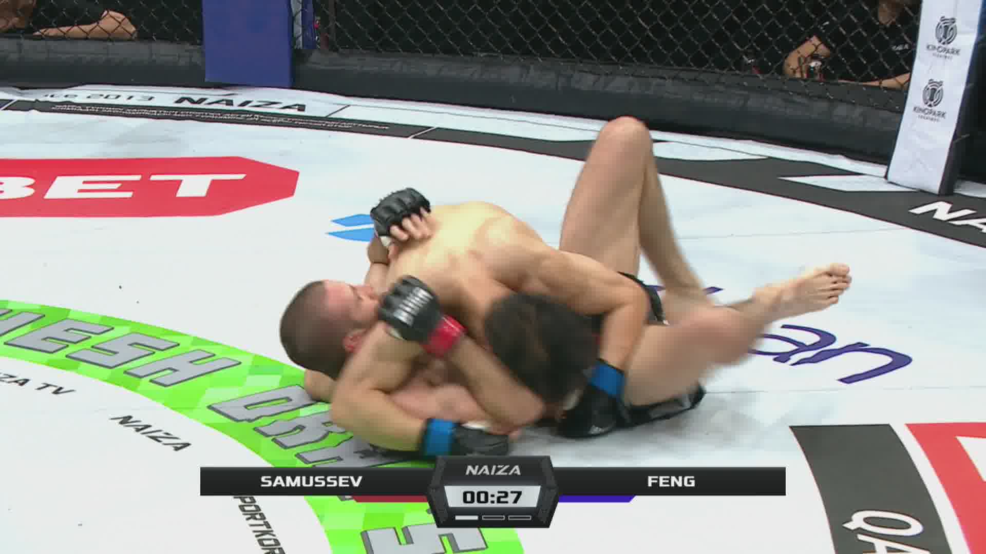 中国选手巴尔耿历史性加冕NAIZA羽量级冠军