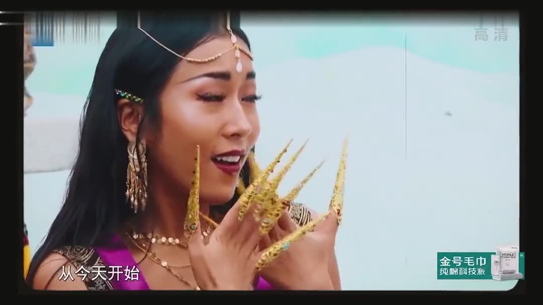 神奇又搞笑！王嘉尔搞笑石锤？