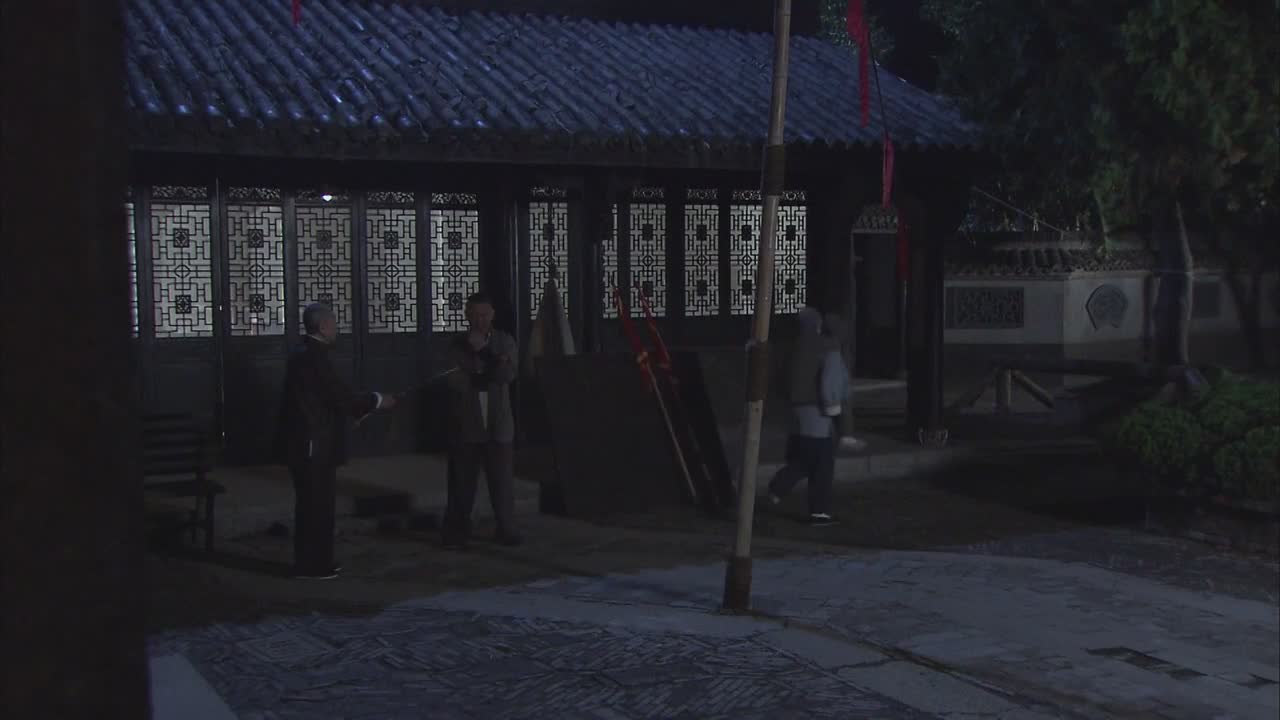 我的兄弟叫顺溜姐妹篇 我的父亲是板凳