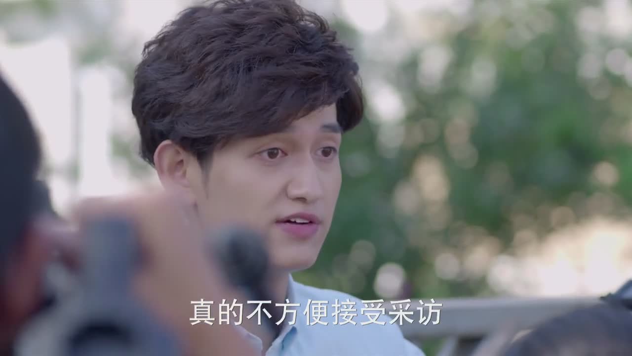热巴化身顶尖安保